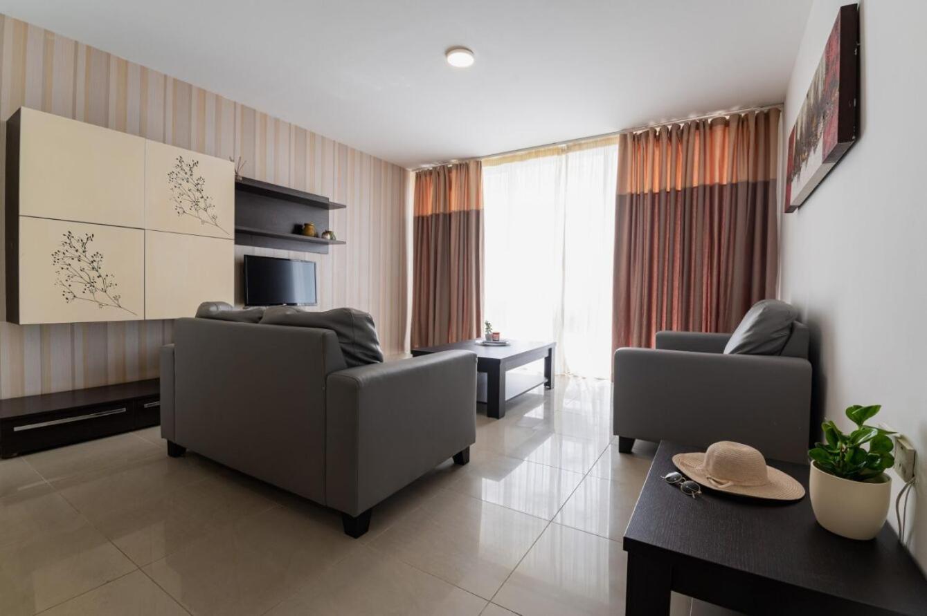Valletta View Apartments By St Hotels Gzira Esterno foto